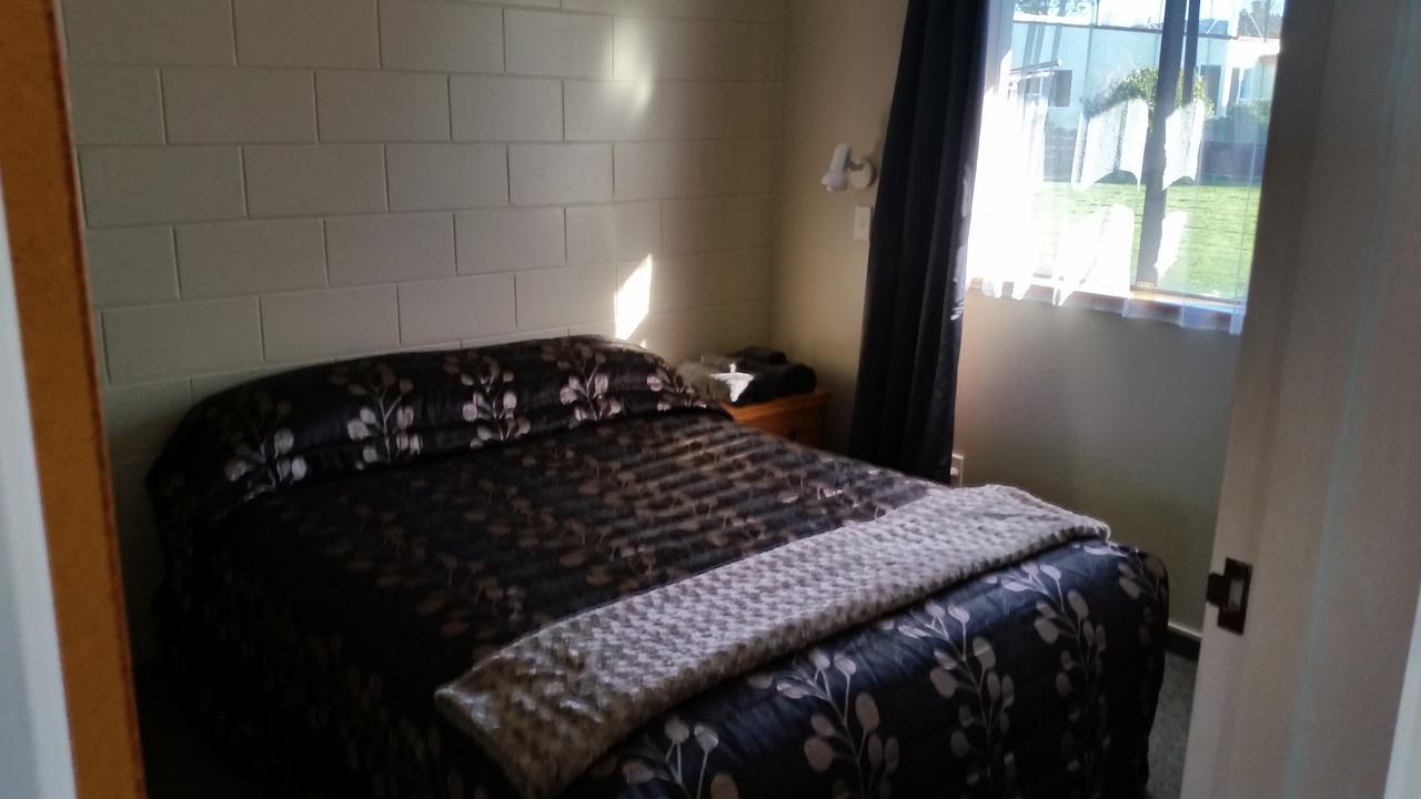 Moeraki Boulders Motel *