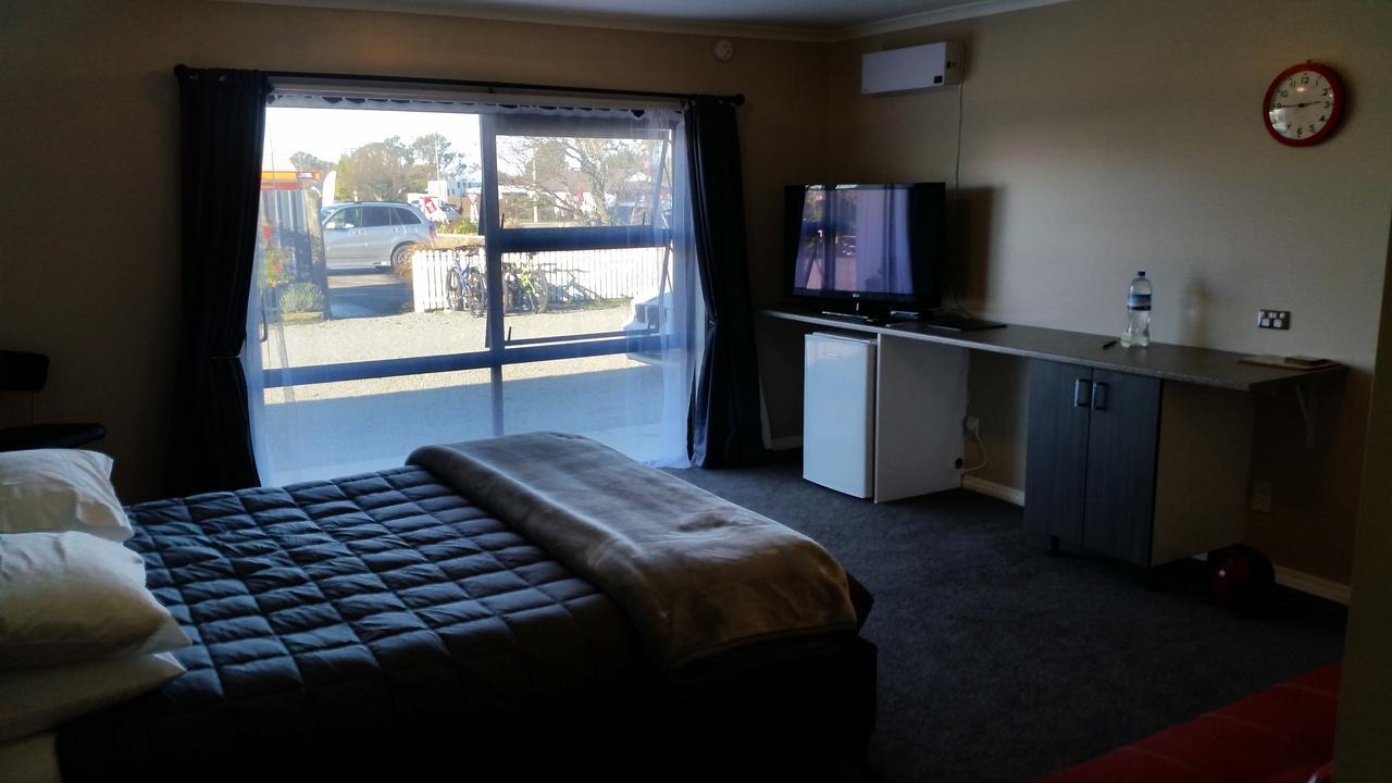 Moeraki Boulders Motel *